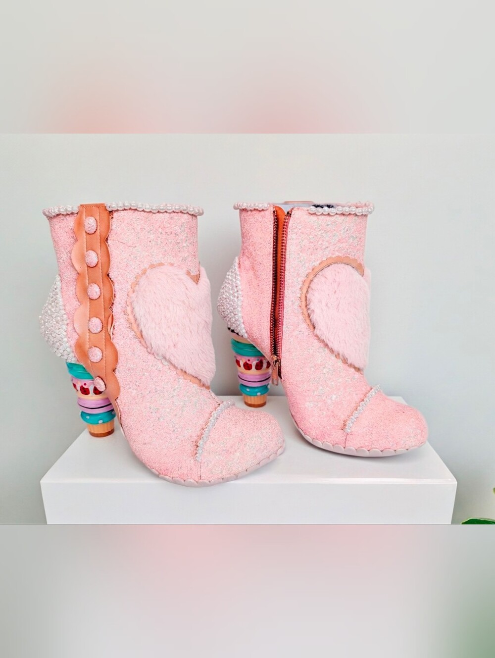 Irregular Choice Bee Delicious Pink Ankle Booties Boots Womens Sz 9.5 EU 40